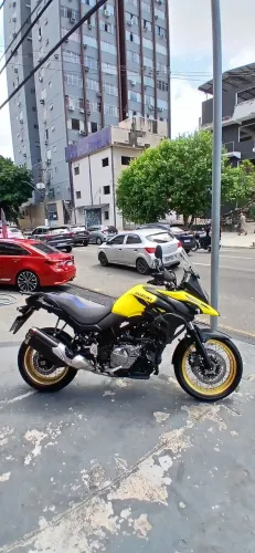 Suzuki DL V-STRON 2025 apenas 7.300km