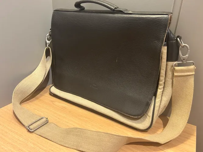 Bolsa masculina em couro e lona da Samello