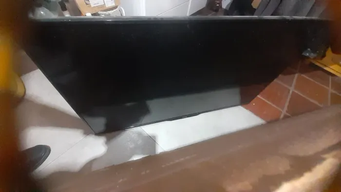 TV p/ retirada de peças...Philips 47" polegadas e AOC 32" polegadas. 2 TVs.