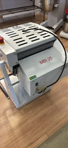 Masseira basculante 25 kg
