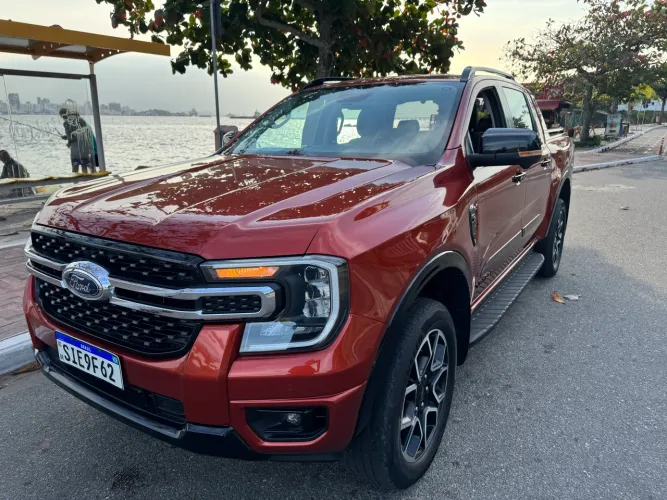 Ford Ranger Limited+ 3.0 V6 4X4 CD TB DIE AUT 2024