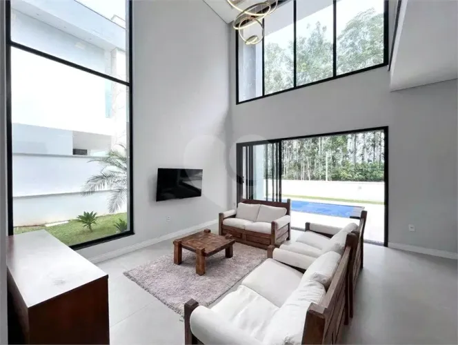 Casa de condomínio com 3 quartos á venda em Ninho Verde, Pardinho, São Paulo - SP