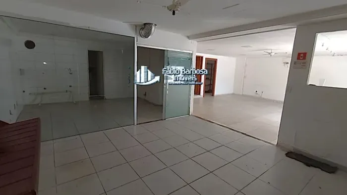 Loja Comercial à Venda - 140m² | Centro de Vila Velha