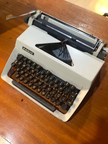 Máquina de escrever 