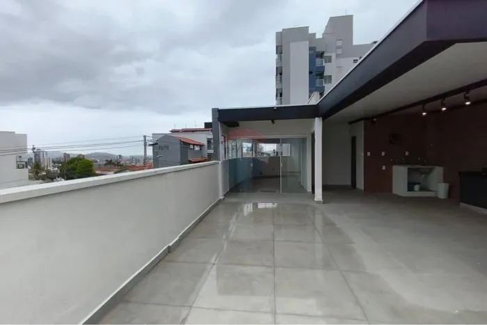 Cobertura Moderna com Vista e Varanda Gourmet em Lavras