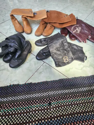 Botas usada com algumas havarias