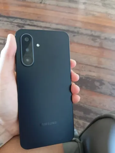 Samsung A17 128GB 5G apenas 15 dias de uso