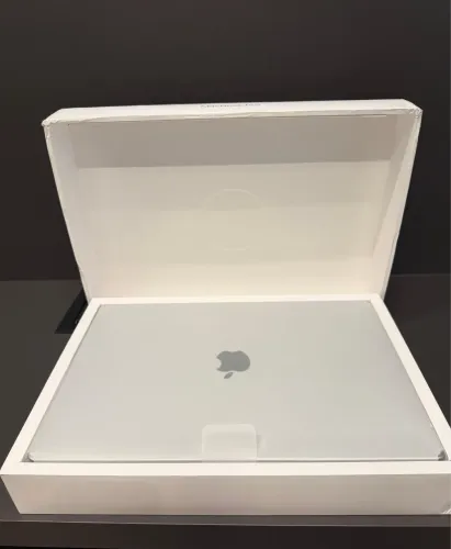 MACBOOK PRO M4 PRO 16? OPEN BOX