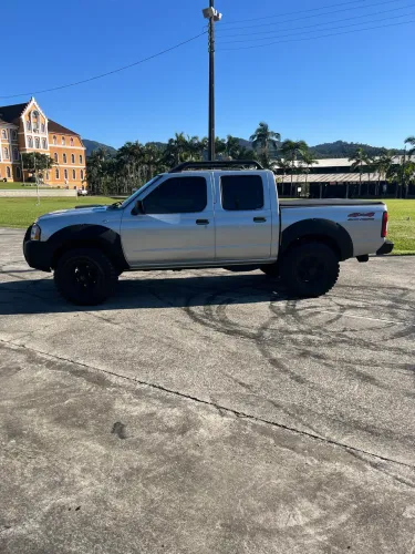 Nissan Frontier Se/se Strik/one CD 4X4 2.8 Dies 2004