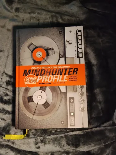 Mindhunter profile, Robert K. Ressler, editora Darkside