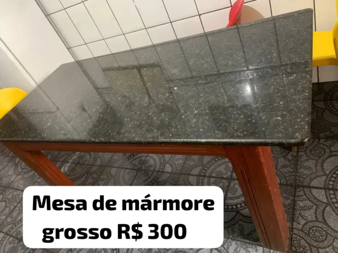 Vendo tudo por motivo de viagem