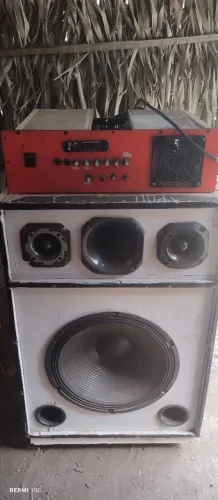 Vendo essa caixa de som completa