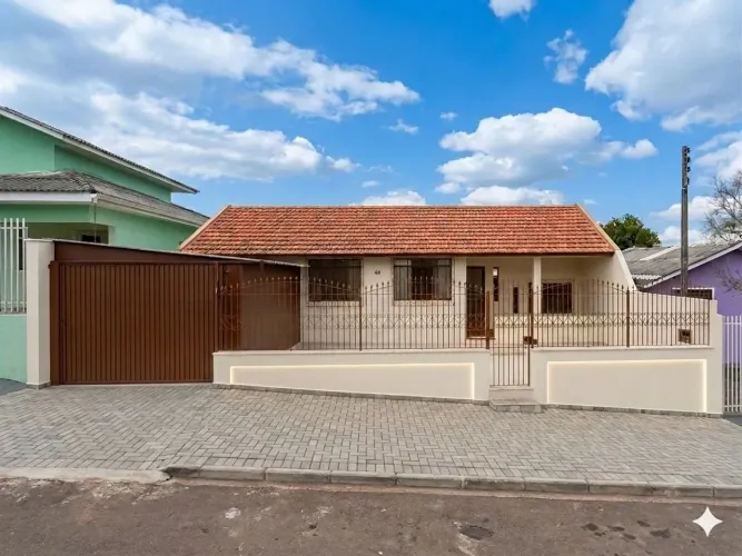 CASA A VENDA NO SÃO CRISTÓVÃO | 3 QUARTOS
