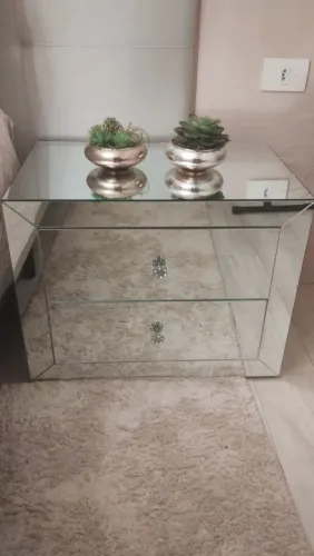 Vendo mesa de cabeceira espelhada