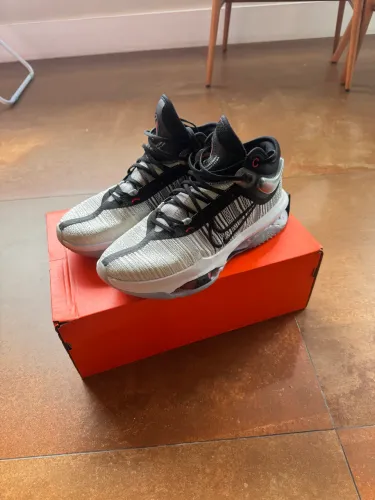 Tênis originais da Nike , pouco uso
