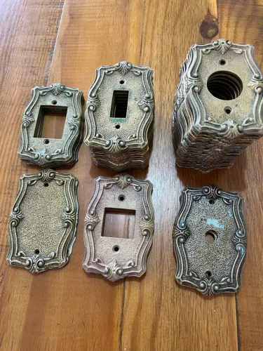 Espelhos de tomadas elétricas bronze