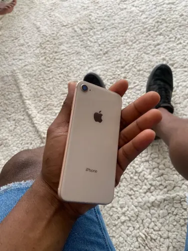 Iphone 8 intacto