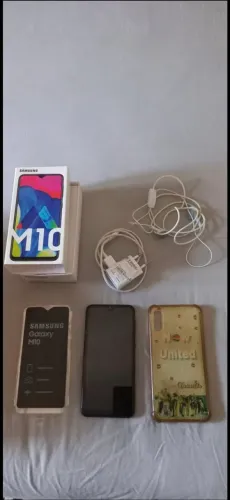 Samsung M10