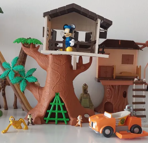 Casa da árvore Mickey