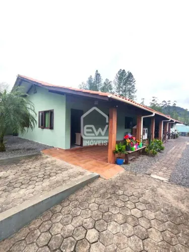 Casa com 117m² em Schroeder, SC