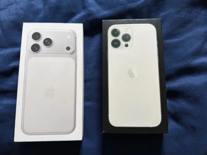 Caixa de iPhone 17pro max e 13pro max