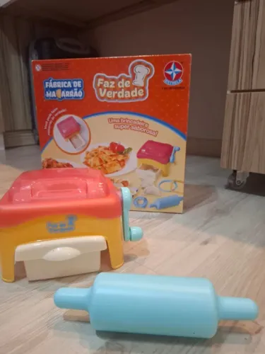  Brinquedo Fábrica de Macarrão Faz de Verdade da marca Estrela. 