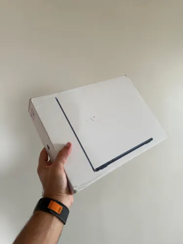MacBook Air M4 16/256 - Novo, lacrado