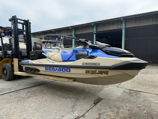 Jet-Ski Sea-Doo 230 Weke - 2025