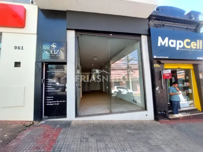 Salão comercial para próximo à Rua Governador