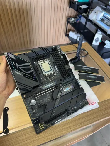 Kit i9-13900KF + Z790-F Rog strix Wifi + 32gb ram DDR5
