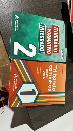 Livros colégio adventista 1ano 