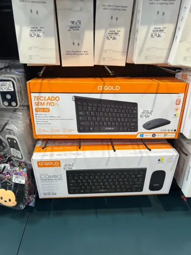 Teclado sem fio com mouse