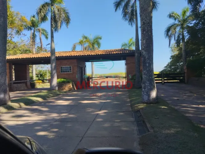 Terreno à venda com 2.260,75 m² em condomínio Palmas Del Rey - Região do Aeroporto Bauru/A