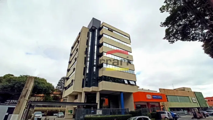 Sala comercial para locação na Rua Augusto Tolle!