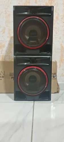 Caixa acústica LG nova