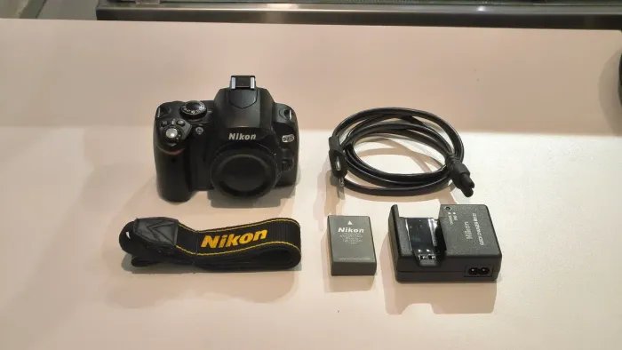 Camera nikon D40X (corpo) em bom estado, desapego