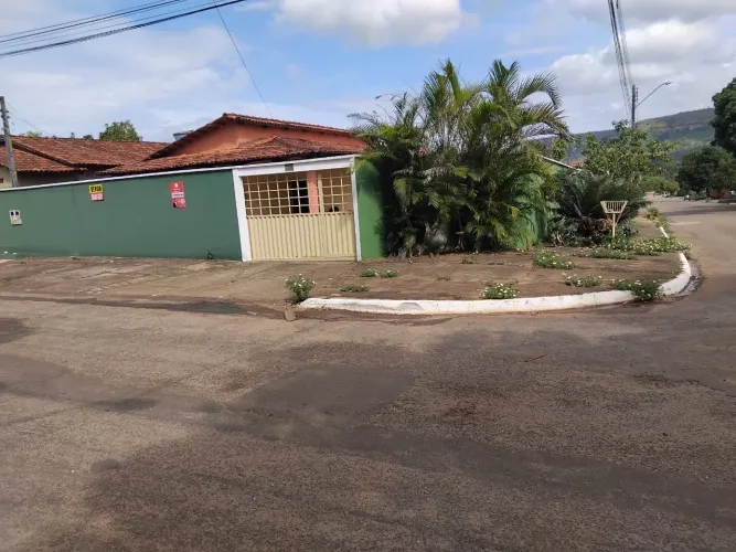 Vende-se casa em Taquaruçu