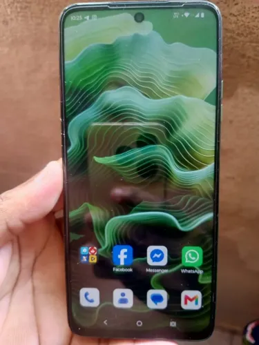 Moto g35 