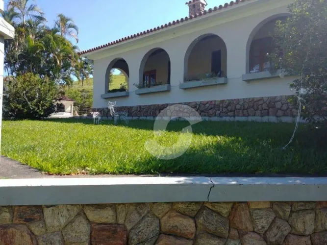 Sítio à venda, piscina casa hóspedes e caseiro 10600 m² por R$ 3.200.000 Rio Claro/RJ