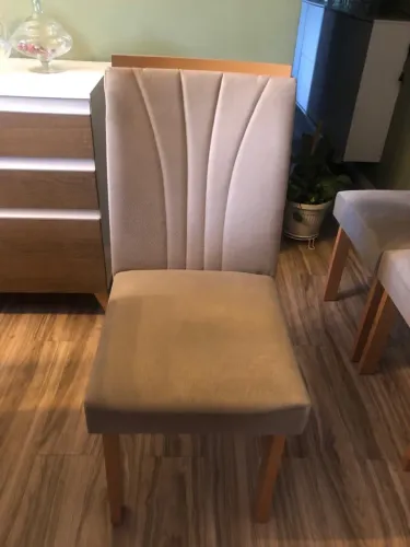 6 Cadeiras Estofadas em Suede Usadas para Sala de Jantar - Conjunto