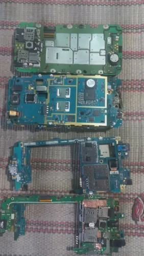 Compro placa de celular 200,00 kg
