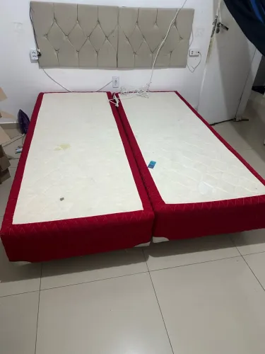 Cabeceira de cama mais base. Para cama queem.