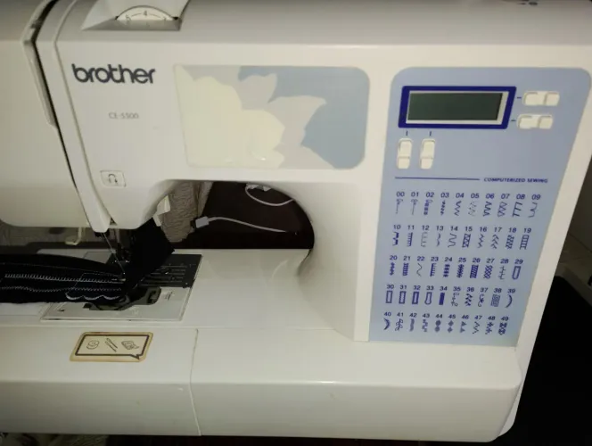 Máquina de costura Brother 5500 - Revisada 