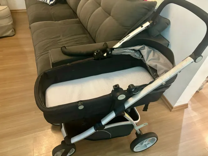 Carrinho de bebê 3 em 1