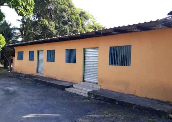 Vende um Sítio na Am 010, Rio Preto da Eva