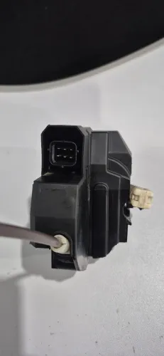 Fechadura porta fiat mobi