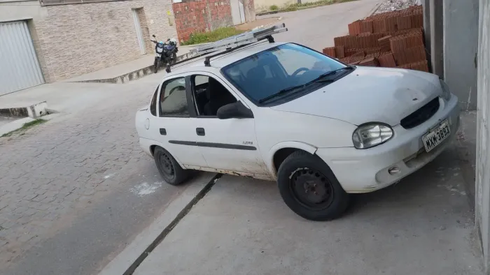 Chevrolet Corsa SED Class.life 1.0/1.0 Flexpower (álcool) 2006