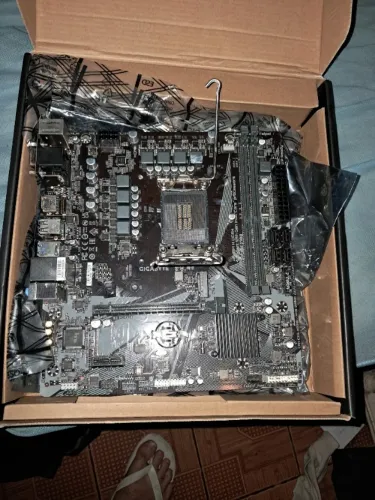 Lote 4x Placa mãe para reparo. 13ª Gen, 6/7Gen, 2/3ª Gen & 775.