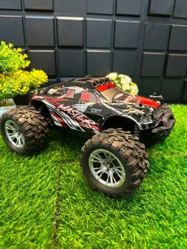 Carro RC 4x4 Até 50KM Amortecedores e Bateria Recarregavel