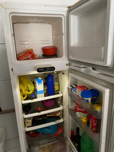 Vende-se geladeira 